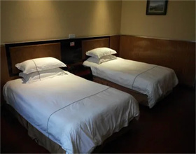 Ruby Hotels�屦�ù����������������е�������